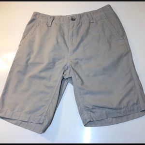 Calvin Klein Twill Shorts Beige size 30 w/ belt